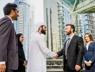 New candidate shaking hands in Dubai