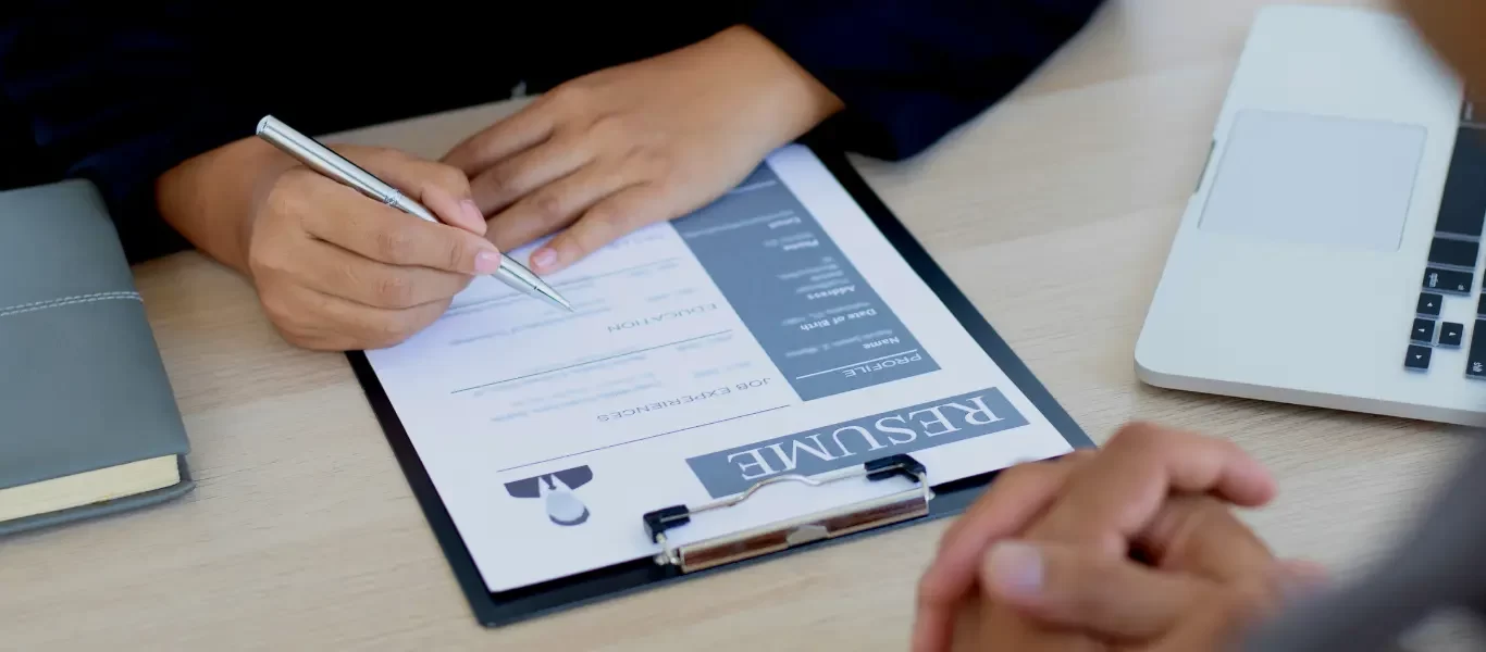 How to write a CV for jobs in Dubai UAE
